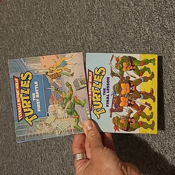 Teenage Mutant Ninja Turtles  lot of 2 mini books 1990 - Picture 1 of 3